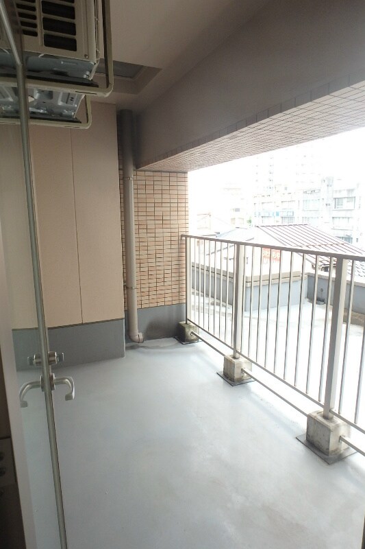 物件内観写真8　(ベランダは広めです！)