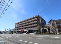 トゥールドゥソレイユの外観写真