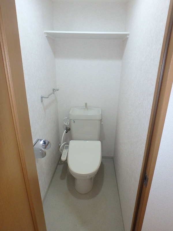 トイレ(温水洗浄便座♪)