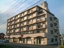 日豊本線 中津駅 6階建 築34年の外観写真