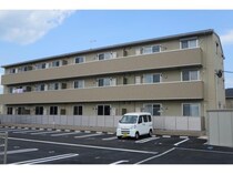 日豊本線 中津駅 3階建 築8年の外観写真