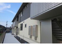 日豊本線 中津駅 2階建 築8年の外観写真