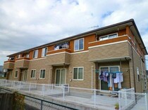 日豊本線 中津駅 2階建 築10年の外観写真