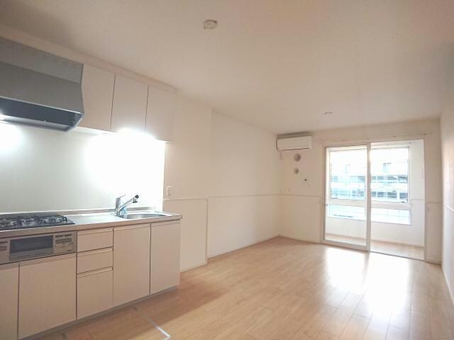 物件内観写真8　(同室タイプ)