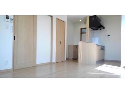 物件内観写真3　(同室タイプ)