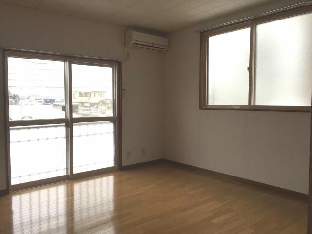 物件内観写真4　(同室タイプ)