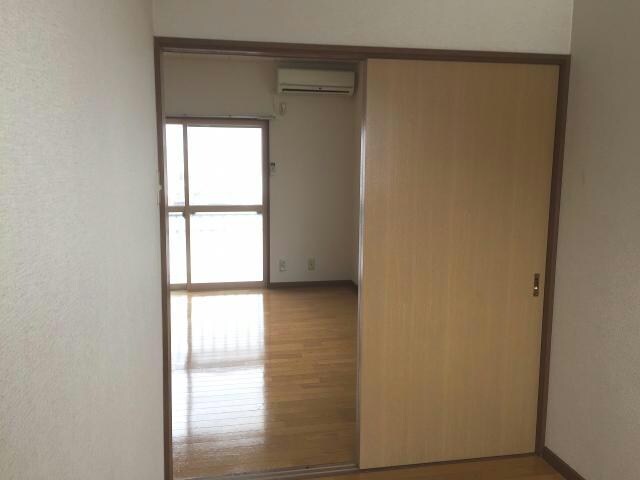 物件内観写真7　(同室タイプ)