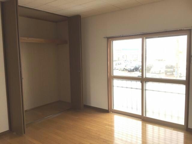 物件内観写真8　(同室タイプ)