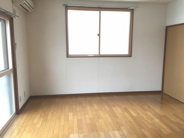 物件内観写真10　(同室タイプ)