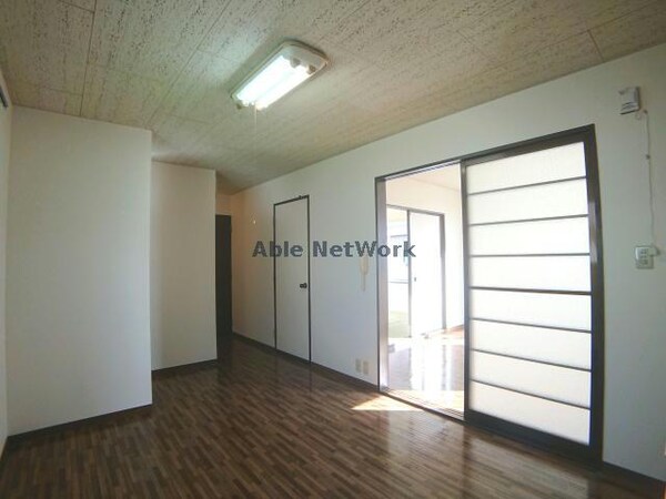 リビングダイニング