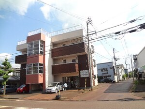 レインボーマンション外観写真