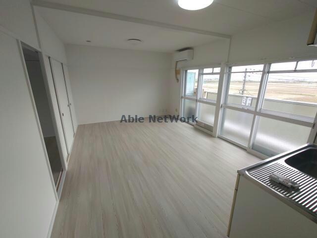 リビングダイニング