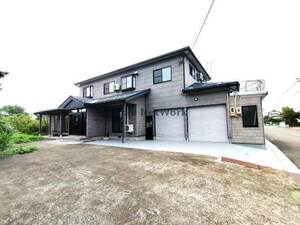 高見町貸家外観写真