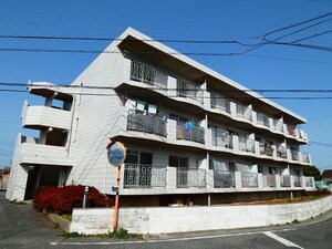 ホワイトハイツ外観写真