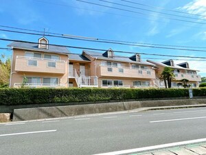ロイヤルパレス村松Ⅰ外観写真