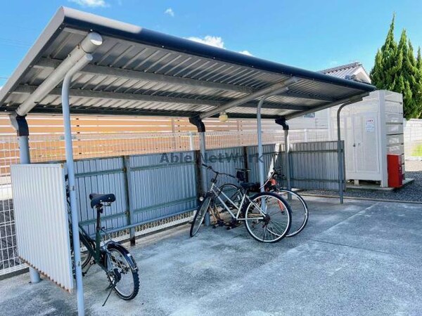 駐輪場