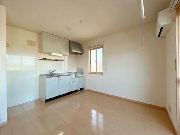 リビングダイニング