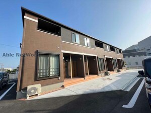ベニバラード・際波外観写真