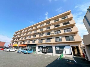 フォレスト際波外観写真