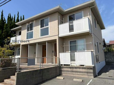 シャーメゾンクレスティーク外観写真
