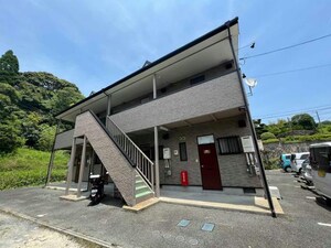 ロイヤルヒルズ中山外観写真