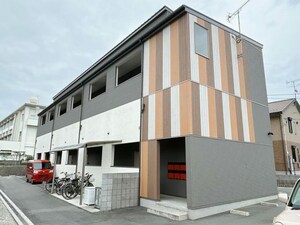 グランコムメゾン上野中外観写真