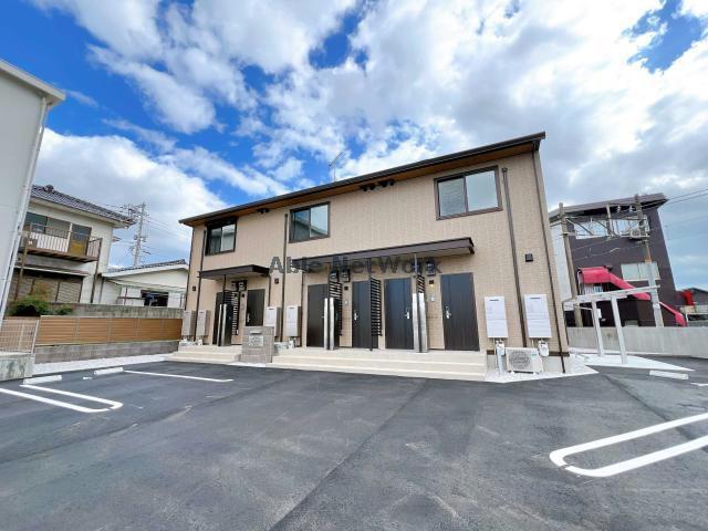 ロイル西中町