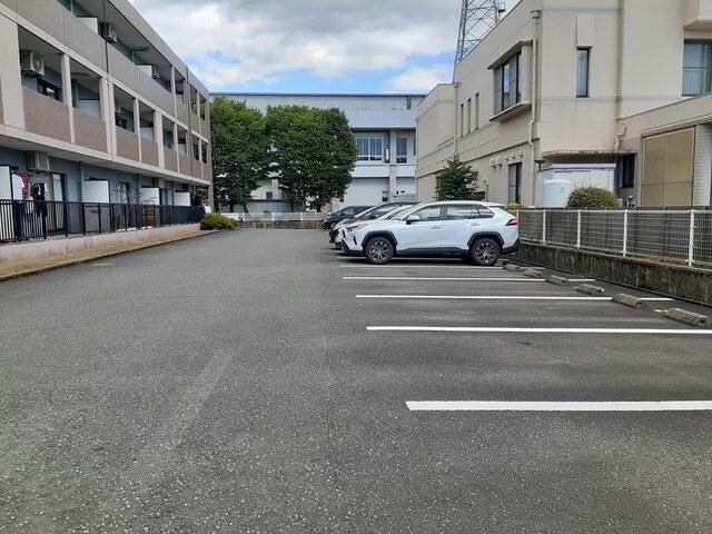 物件外観写真2　