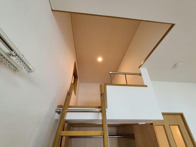 物件内観写真9　(ロフト)