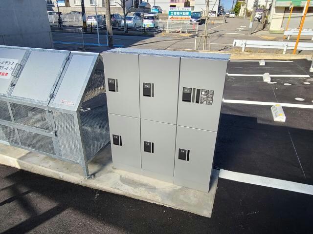 物件外観写真5　(宅配BOX)