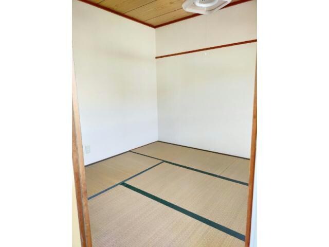 物件内観写真9　(北側和室)