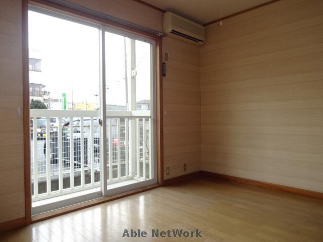 物件内観写真6　(洋室)