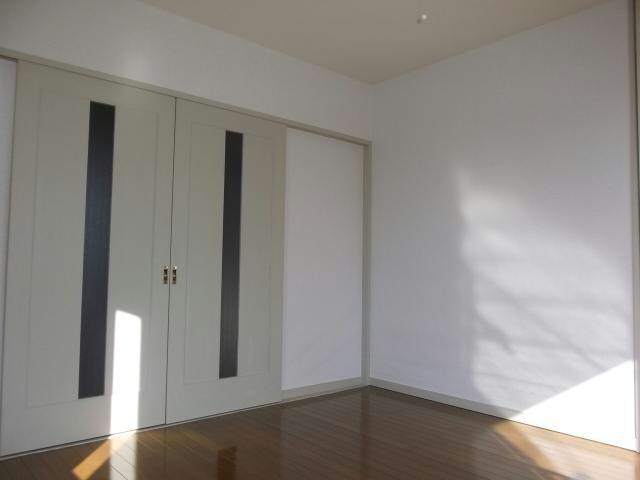 物件内観写真2　(洋室)
