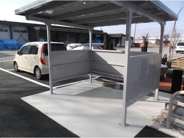 物件外観写真2　(駐輪場)