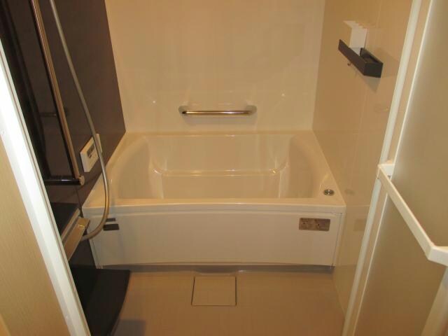 物件内観写真13　(浴室)