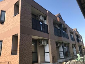 プリオール外観写真