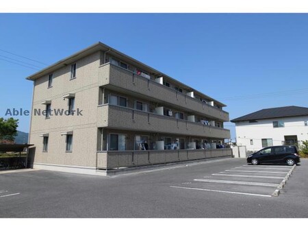 リビングタウン中野美保南外観写真