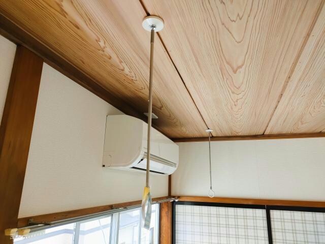 物件内観写真15　(室内物干し)