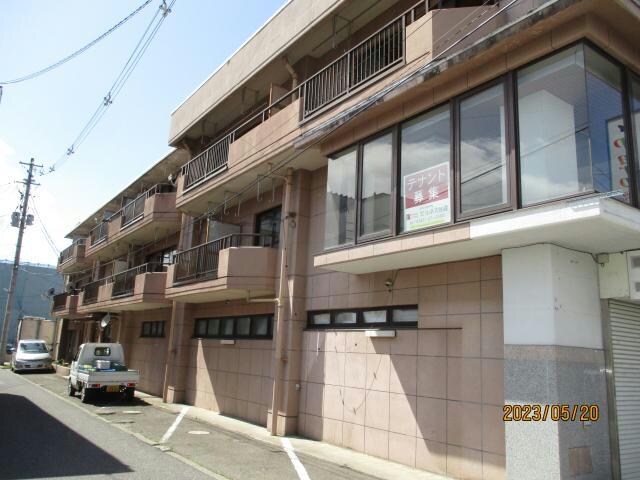 栄町ファーストマンションの物件外観写真