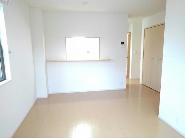 リビングダイニング