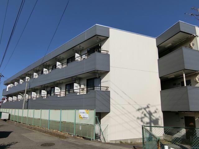 物件外観写真1　(西棟)