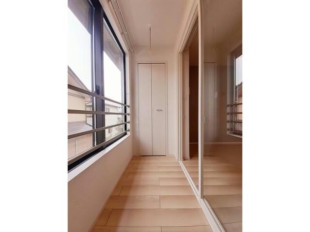 物件内観写真7　(サンルーム)