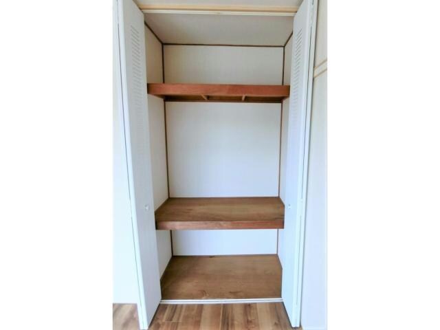 物件内観写真11　(洋室6畳収納)