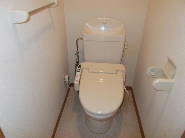 物件内観写真12　(温水洗浄便座)