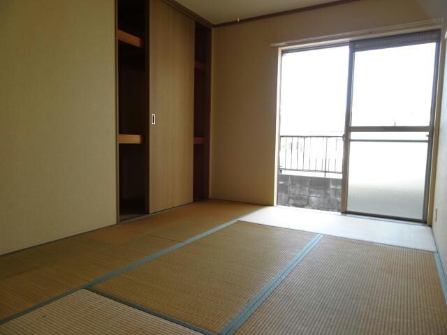 物件内観写真9　(和室)