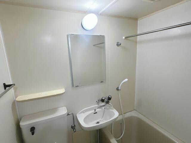 物件内観写真9　(洗面)