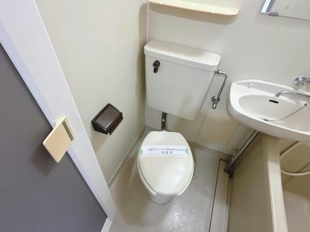 物件内観写真10　(トイレ)