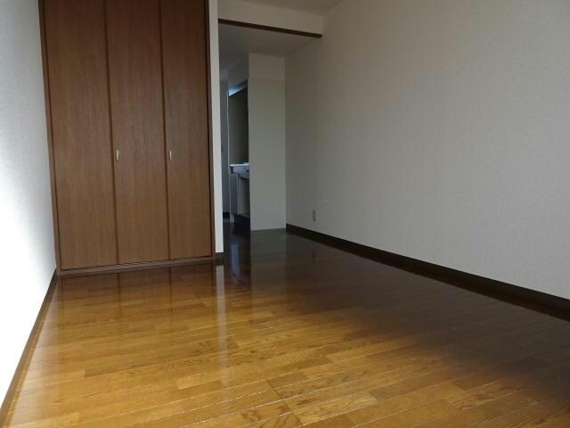 物件内観写真5　(洋室)