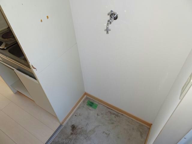 物件内観写真17　(室内洗濯機置場)