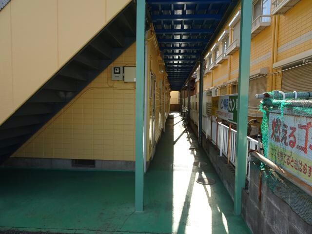 物件外観写真3　(共用通路)